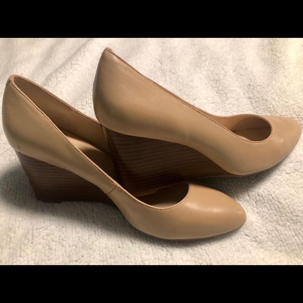 Ladies Nine West Wedges